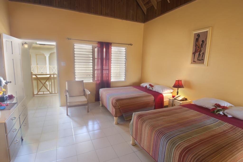 Coral Seas Beach Негрил Стая снимка