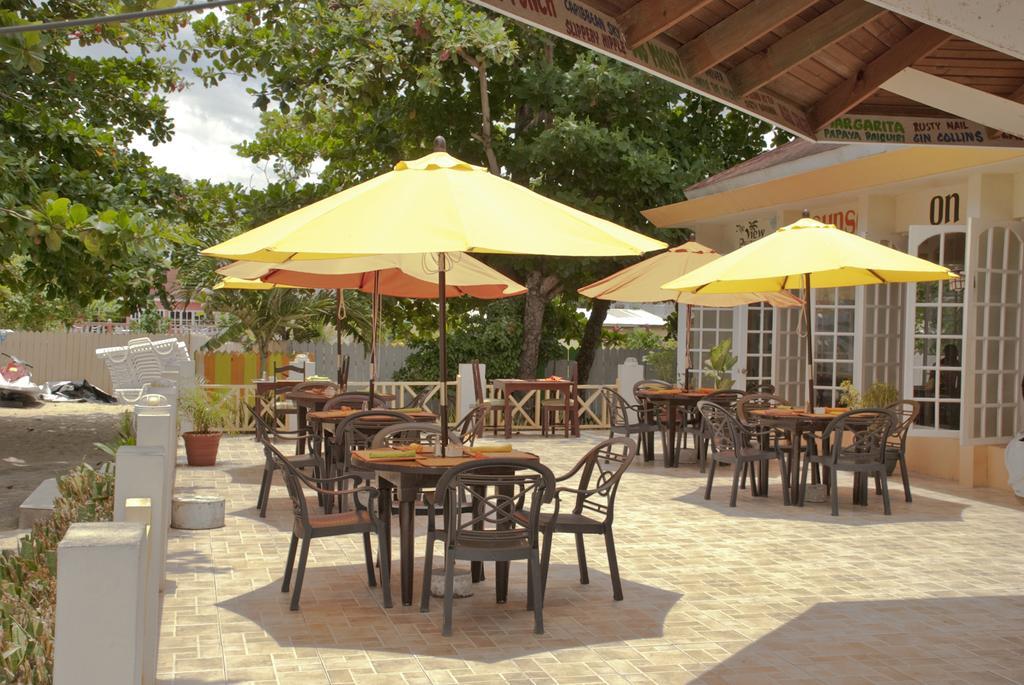 Coral Seas Beach Негрил Екстериор снимка
